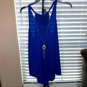 Tank top blouse w/gold chain